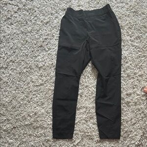 Women’s black Jaanuu stat skinny cargo scrub pants